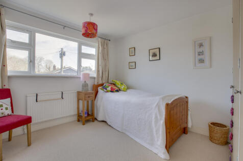 3 Spinners Walk, SL7 2AL-12