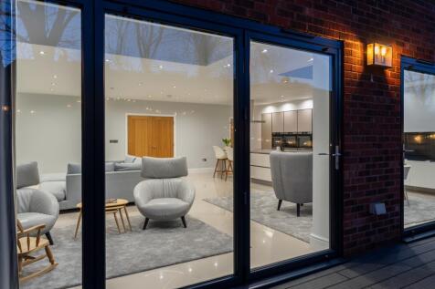 5 bed, 5 bath Detached in Sheffield - Photo 33