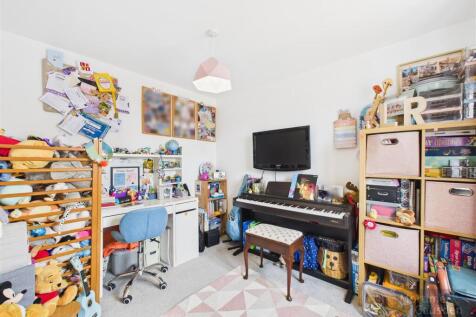 Snug / Playroom / Study