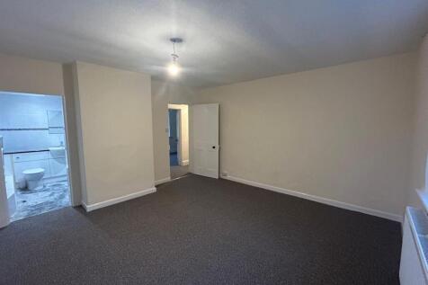 WhatsApp Image 2025-11-18 at 16.30.49 (1).jpeg