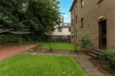 Rear Communal Garden