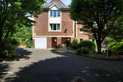 Residents storage and sige of homewalk house Syden