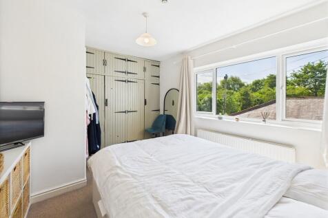 CAM02854G0-PR0403...