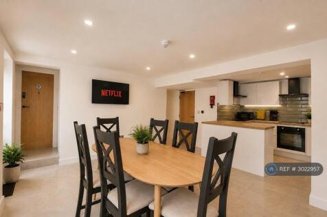 7 bed terraced house for rent in Bristol Road, Bridgwater, TA6