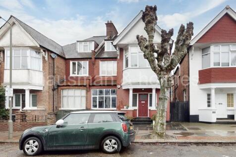 Please click "Email Agent" or "Request Details" to send your enquiry online. Hausman & Holmes are delighted to offer this stunning first-floor two-bedroom apartment, ideally situated on the sought-aft