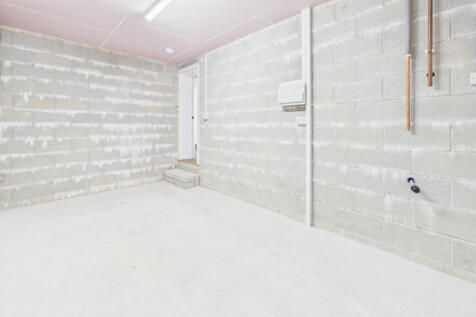 CAM01577G0-PR1040-STILL018