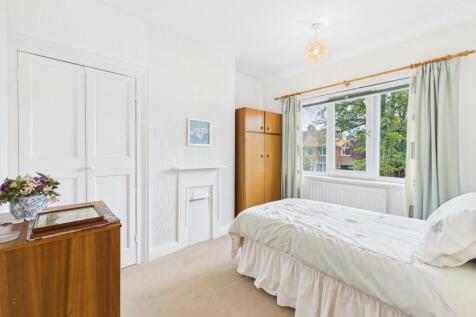 CAM03162G0-PR0353-STILL003