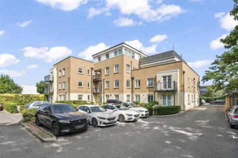 19 Hippisley Court Worton Rd, Isleworth TW7 6DS-3.