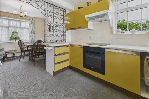 CAM04273G0-PR0158...