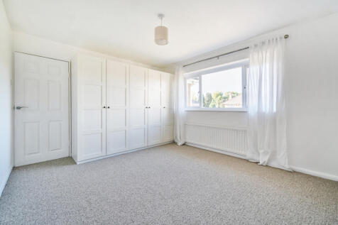 1348205-5-68b5c60...