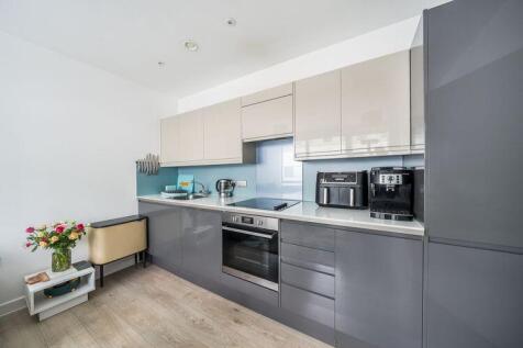 1302682 8 683db17a9fd15 ARW 1