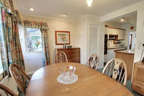 Kitchen Breakfast Room.jpg