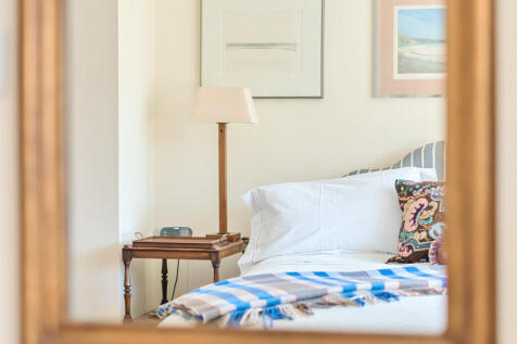 1334679-9-689a2c6...