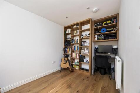 117 CARDEN HILL (10).JPG