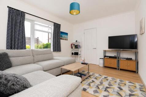 Living Room..jpg