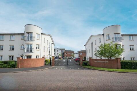 Eastbank Court/Lodge