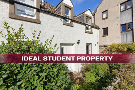 2 bed terraced house for rent in Market Street, St. Andrews