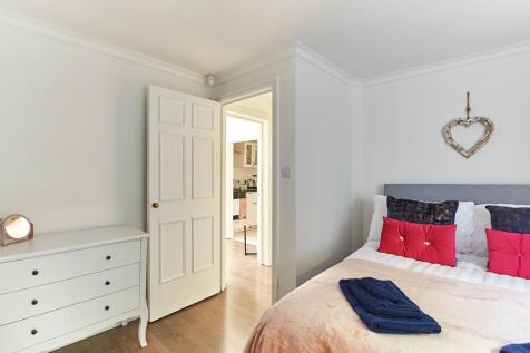 Basement Flat 20 Walcot Terrace -2.jpg