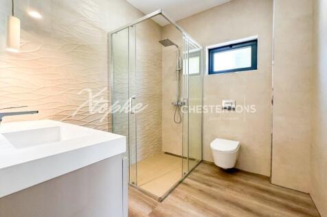 Fully Renovated 6 Bed Villa For Sale (43)