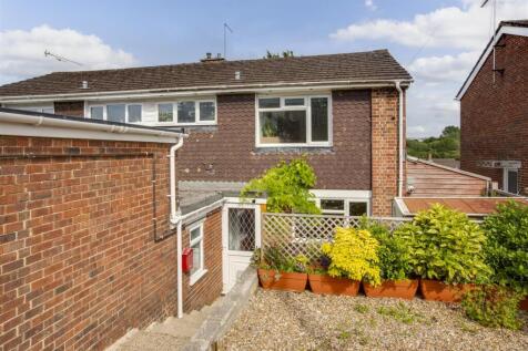 15 Longland Way, HP12 3UN-14.jpg