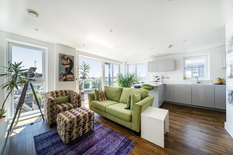 Open Plan Kitchen/Living Room