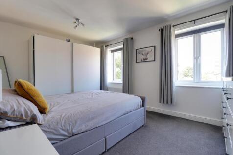 13- Rob Hammond EweMove Pontefract