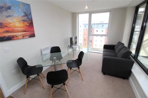 Available: 11th August 2026 Rent: £975pcm Holding Deposit: £225 Deposit: £1,125 Zero Deposit Scheme Available (Reposit) Council Tax Band: B We are delighted to bring to the market this one bedroom cor