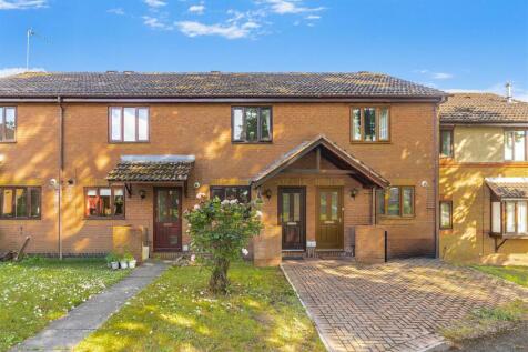 141 Parklands, Banbury-1.jpg