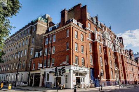 An amazing two bed apartment with a separate fitted kitchen, large lounge, modern bathroom, and excellent transport links to Kings Cross and Euston Stations.