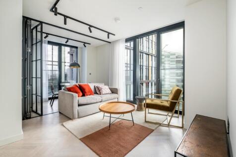 We are delighted to offer this apartment in a prestigious new build development. Designed with a perfect blend of modern aesthetics and luxury, this property promises to be a true urban oasis for thos