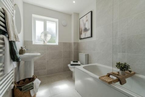 Main bathroom