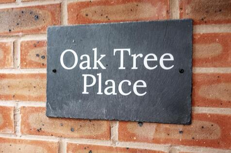 Oak Tree Place