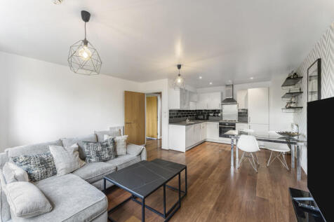 Reception/Kitchen