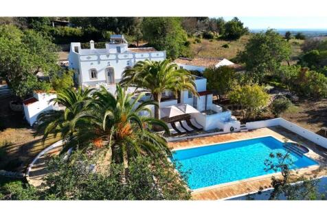 Almancil Fully Renovated 5 Bed Villa For Sale (17)
