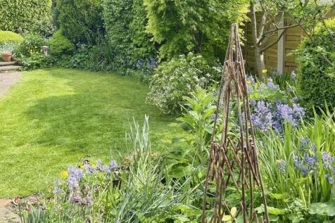 fb3d49bf-Garden 20landscape 202.jpg