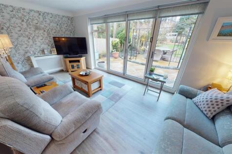 St. Marys Avenue Sitting Room