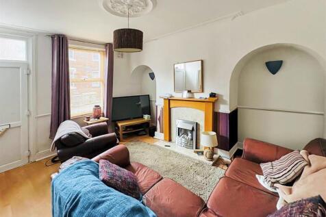 Living Room: