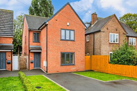 4 Bishopton Close 2.jpg