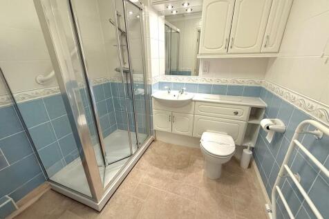 16 Pegasus Court ...