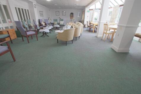 COMMUNAL LOUNGE.jpg