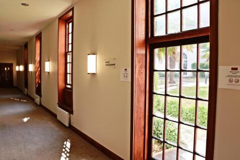 F401 Sir Giles Gilbert Scott Building - Corridor 2