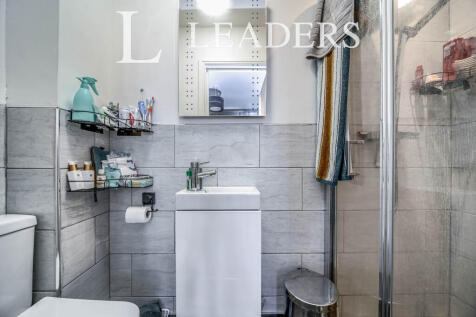 room 4 11 seaton dri