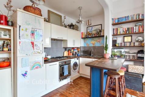 Lounge/ Kitchen