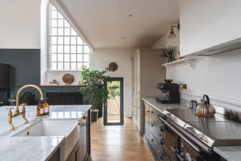 309094 - 79HighStreet_Marshfield_HighRes-31.jpg