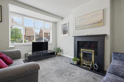Lounge/Sitting Room