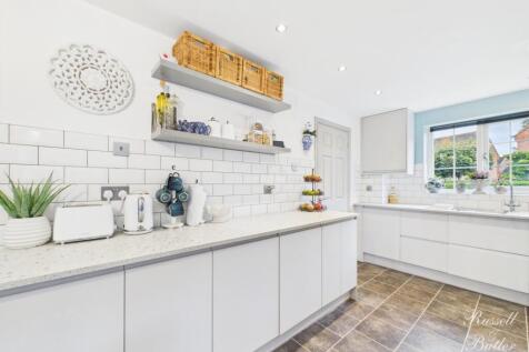 CAM01995G0-PR0365-STILL018