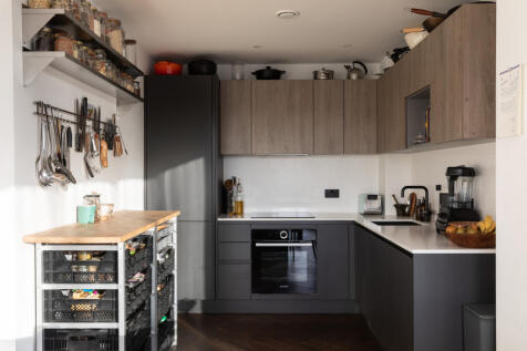 323032 - RF-SPURSTOWE-TERRACE-15.jpg