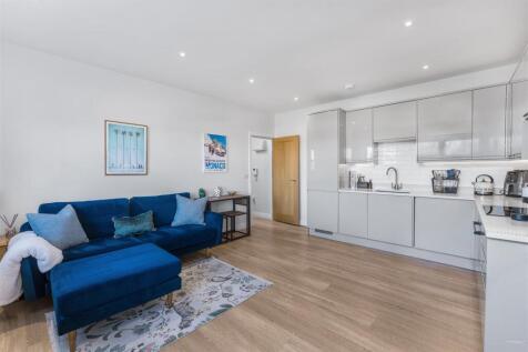 Flat 8, 30 Crouch Street, Banbury-9.jpg