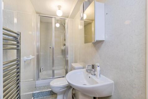 Groud Floor Shower