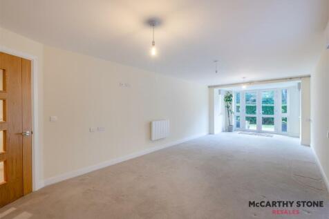8628691-interior04.jpg